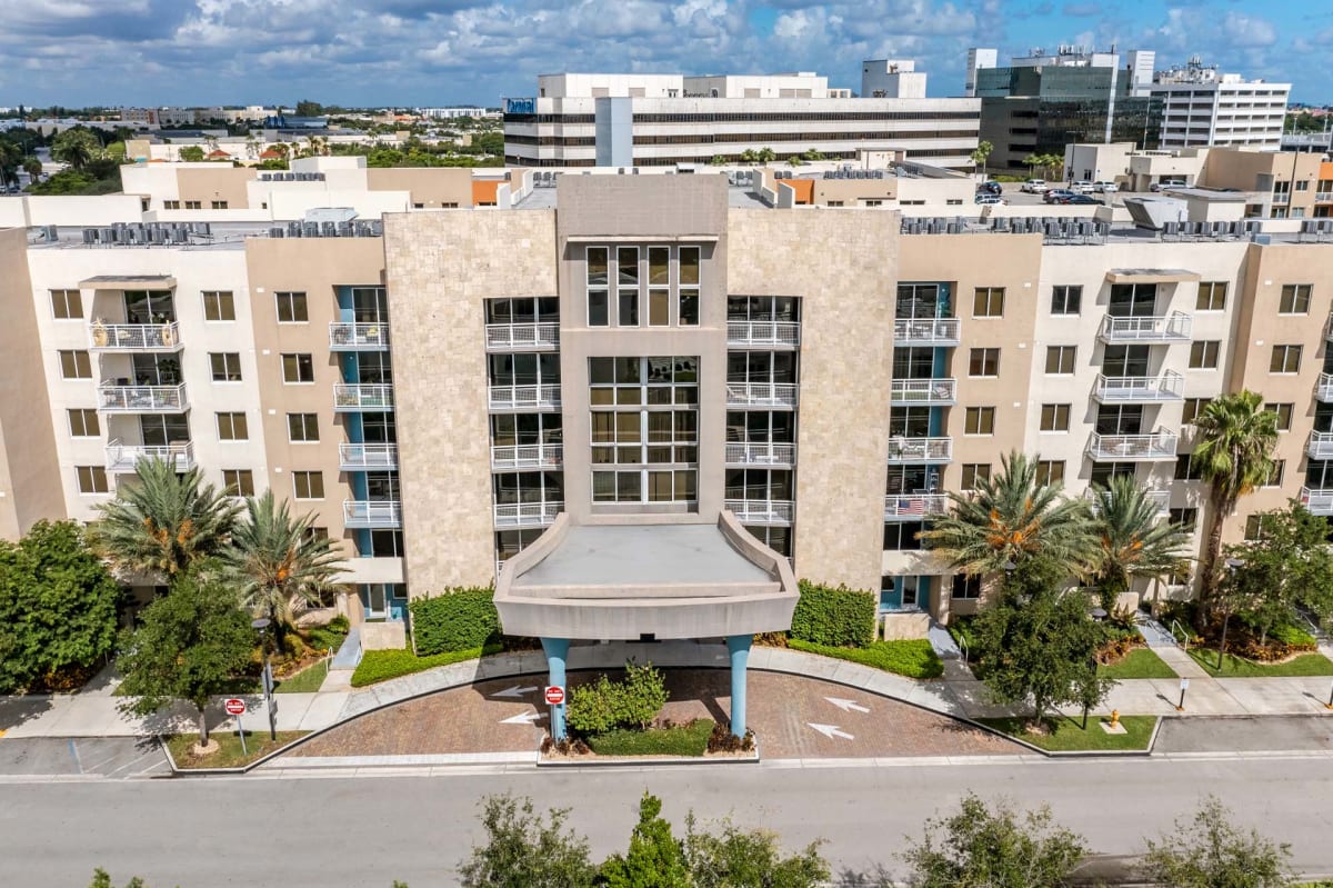 Apartments for Rent in Doral, FL Manor at CityPlace